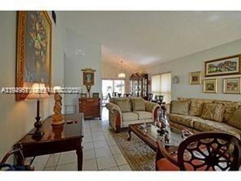 955 NW 106th Ave Cir Miami FL 33172