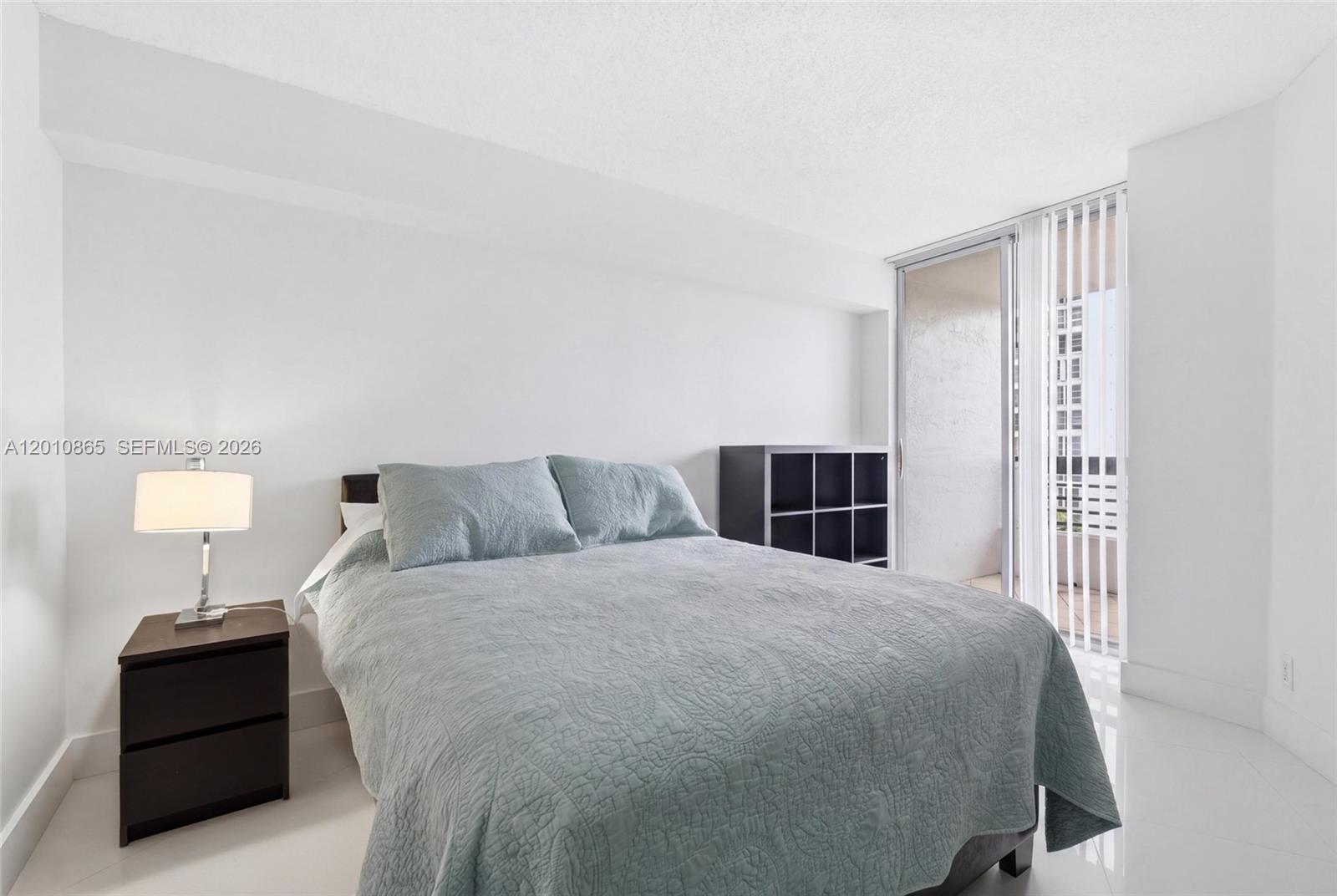 MYSTIC POINTE CONDO NO TW - Residential