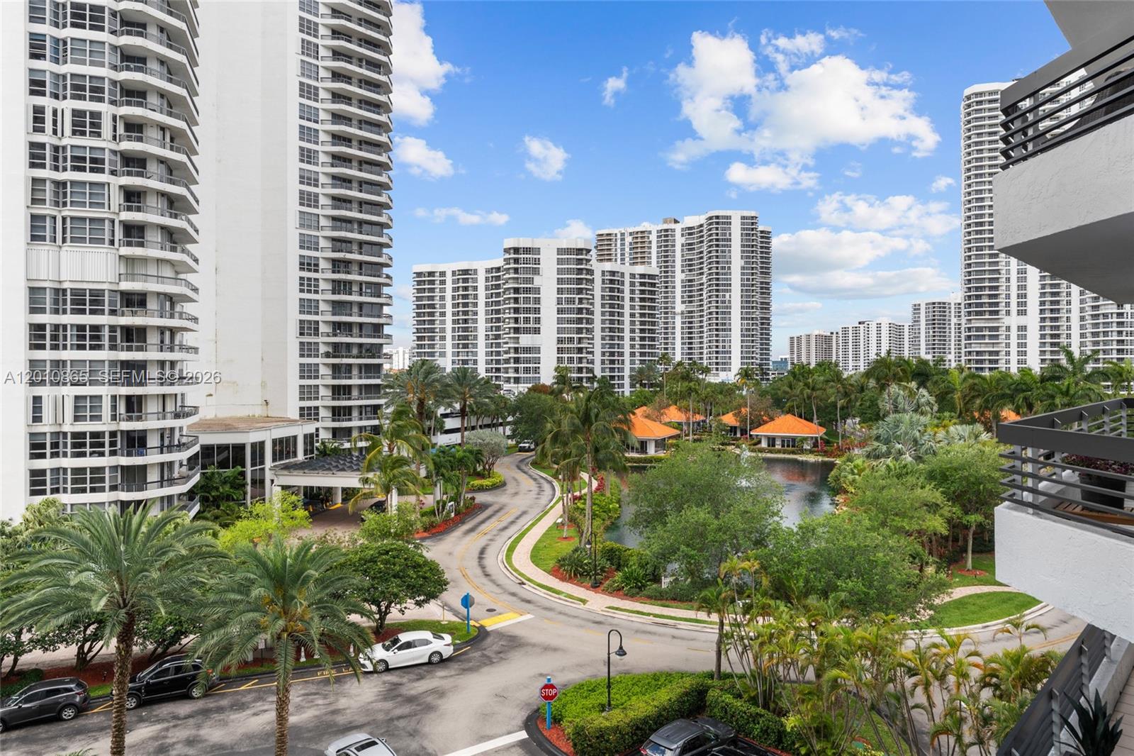 MYSTIC POINTE CONDO NO TW - Residential