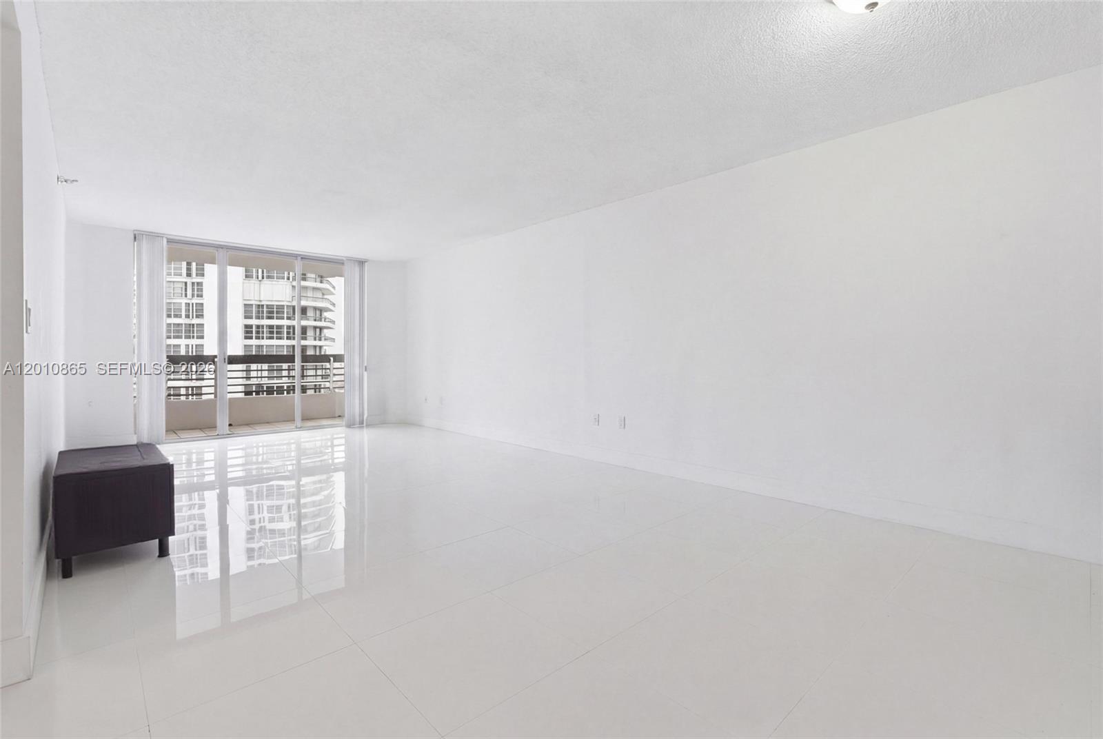 MYSTIC POINTE CONDO NO TW - Residential