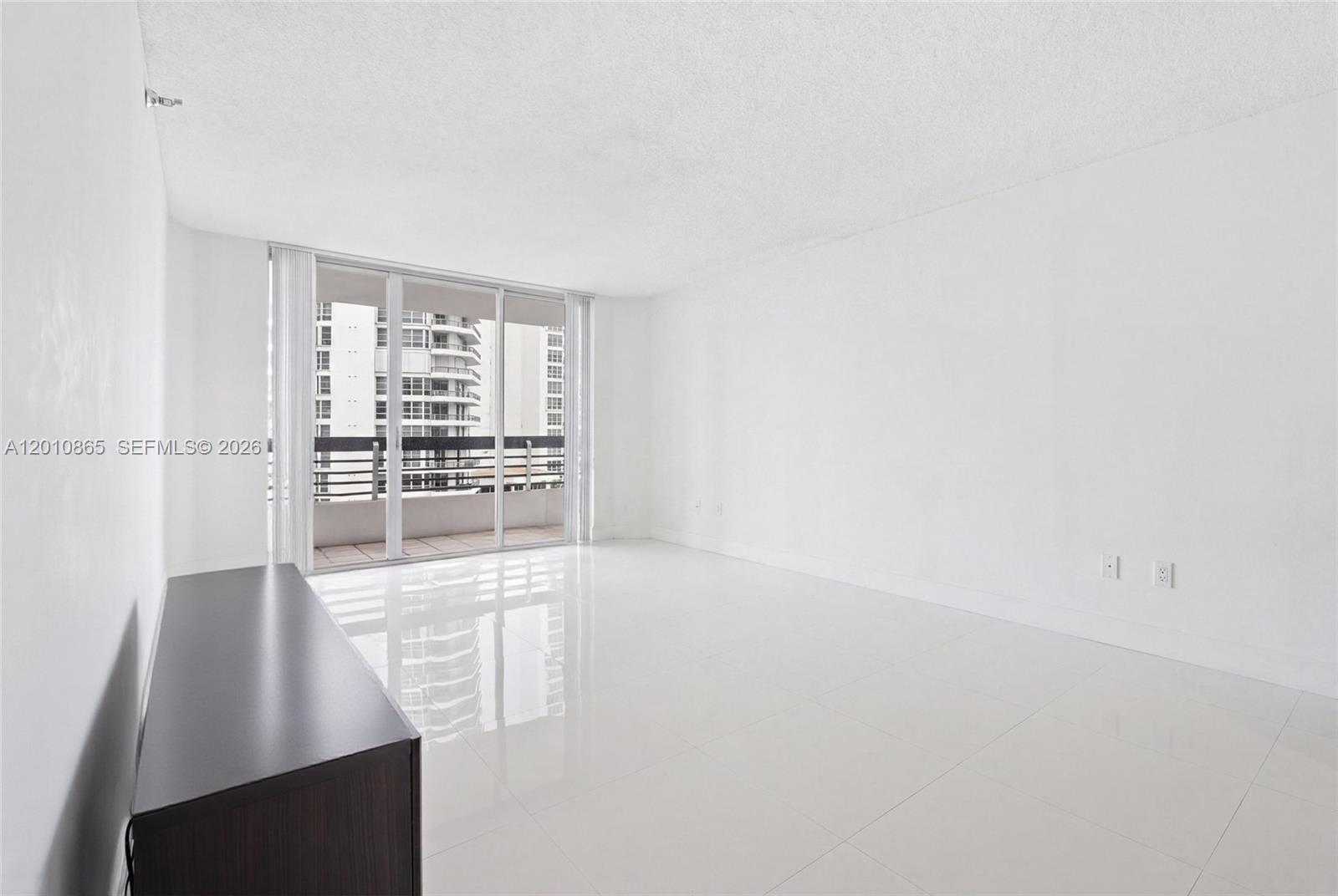 MYSTIC POINTE CONDO NO TW - Residential