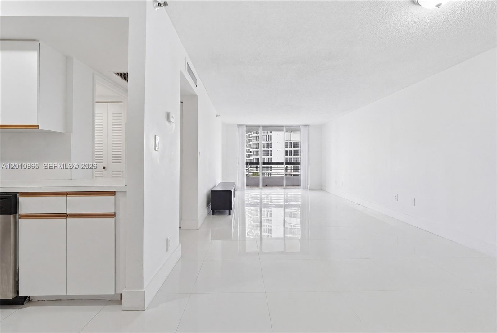 MYSTIC POINTE CONDO NO TW - Residential