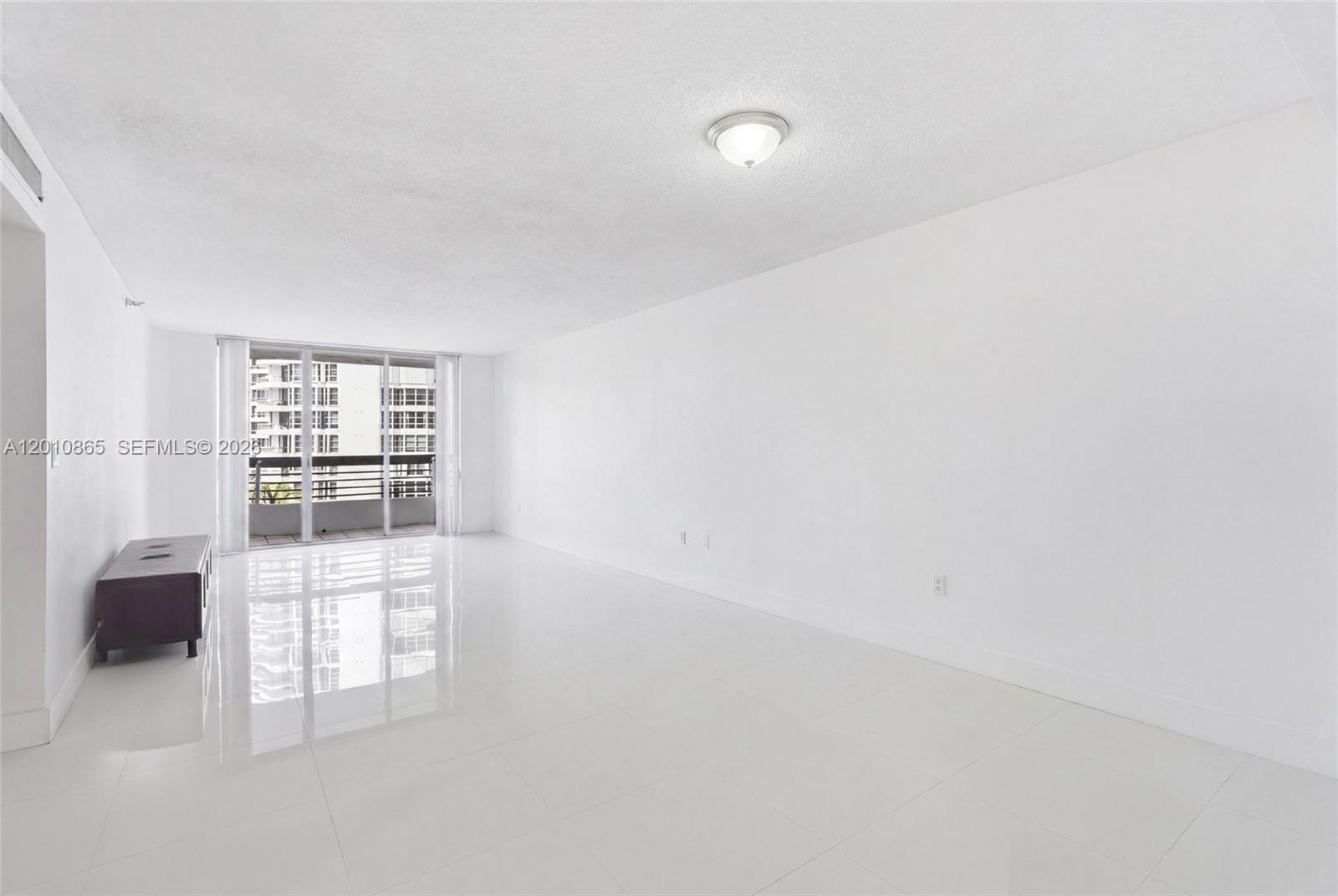MYSTIC POINTE CONDO NO TW - Residential