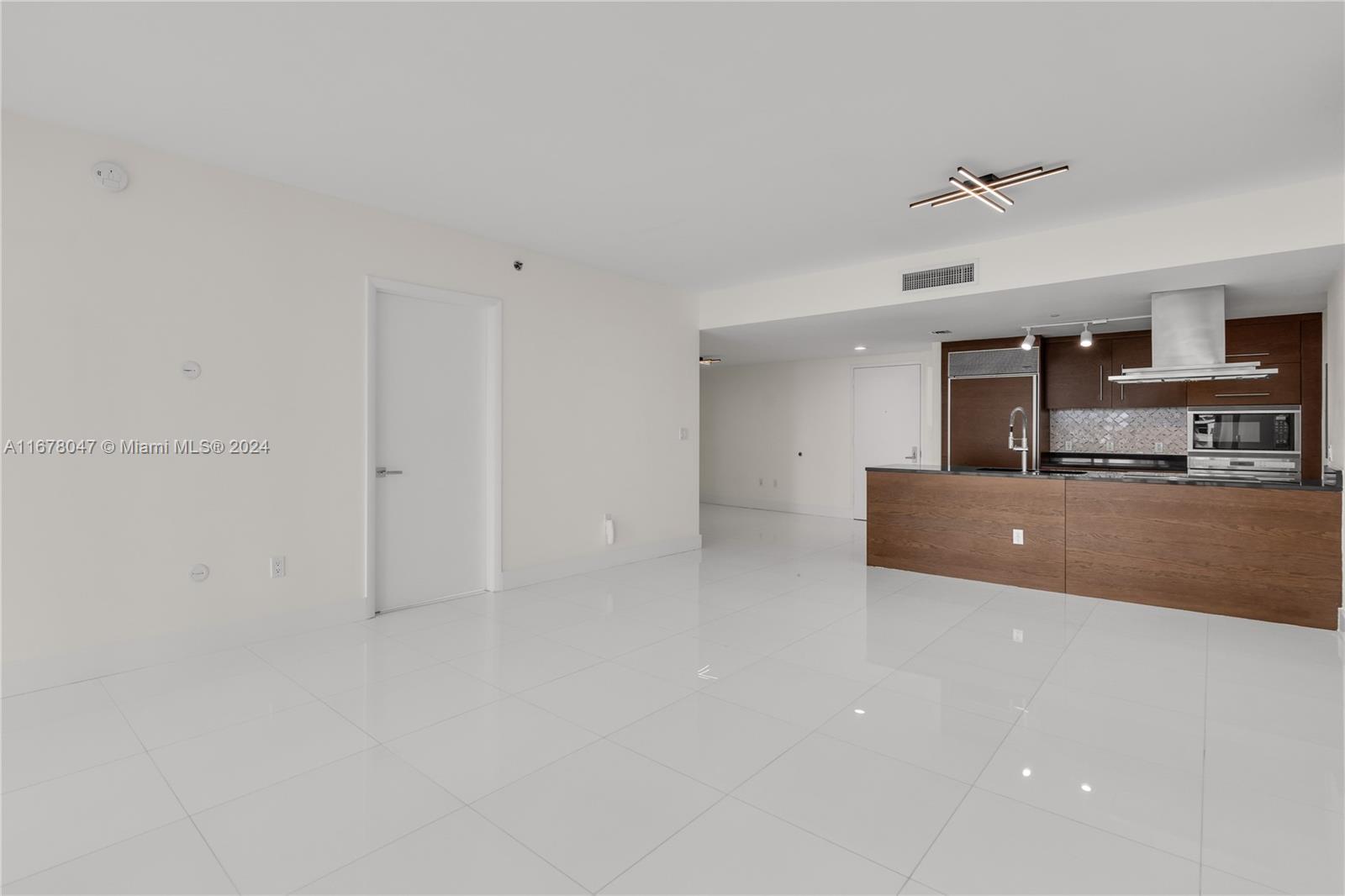ICON BRICKELL NO TWO - Residential