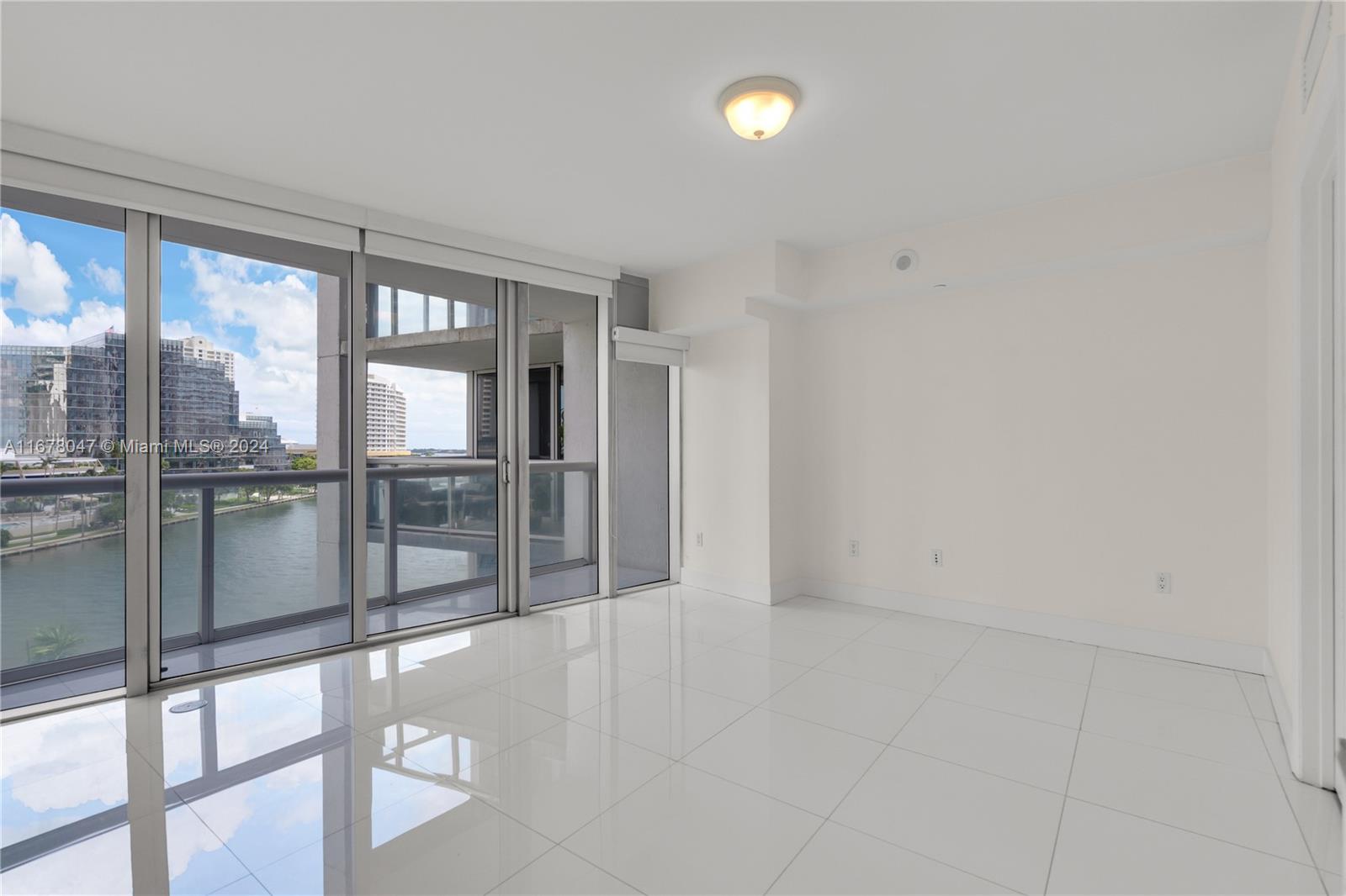 ICON BRICKELL NO TWO - Residential