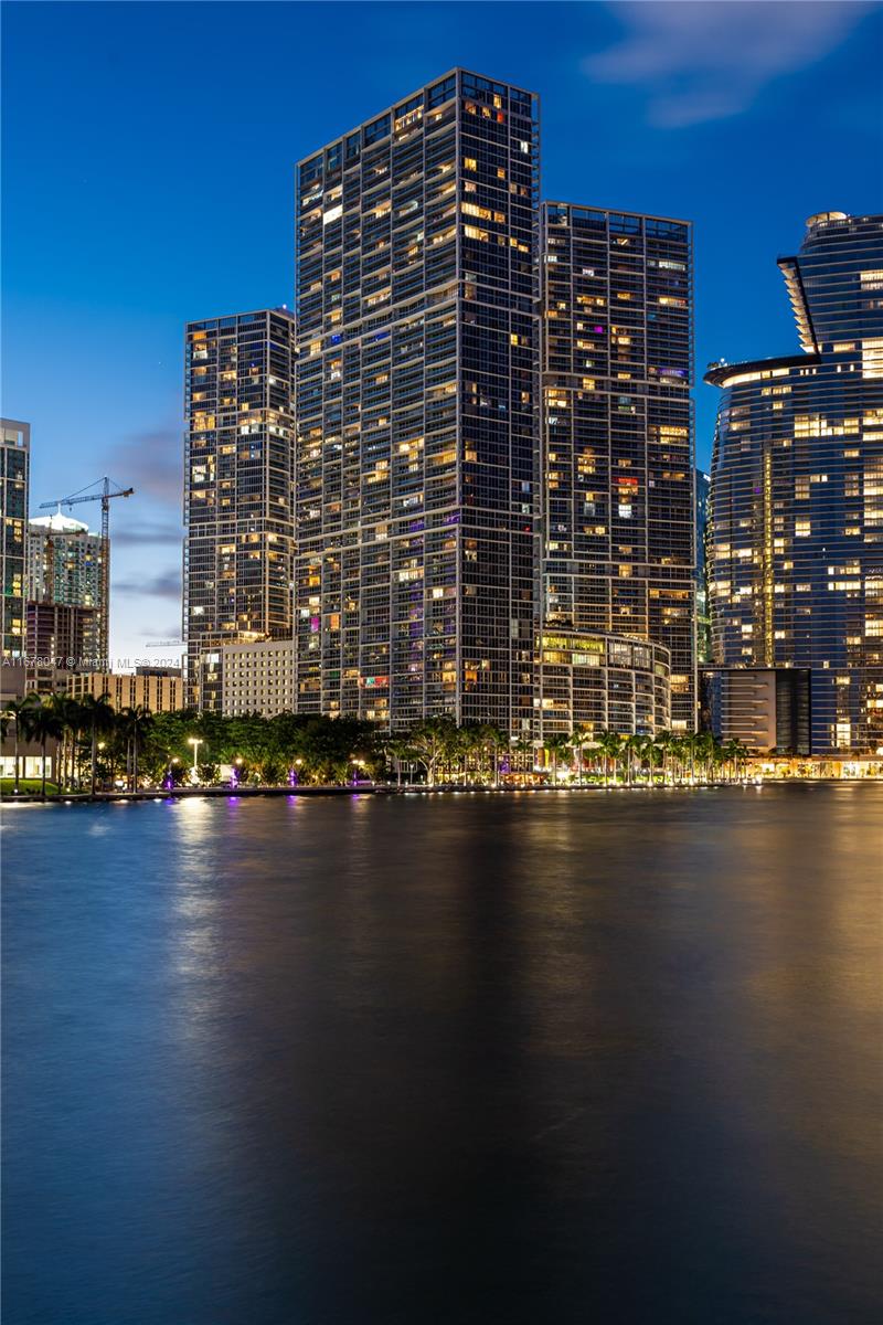 ICON BRICKELL NO TWO - Residential