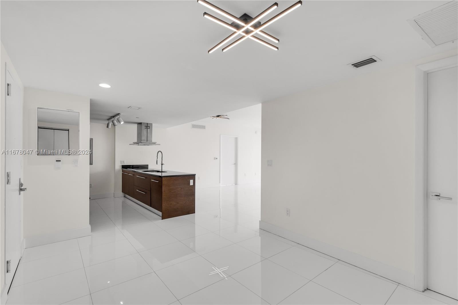 ICON BRICKELL NO TWO - Residential