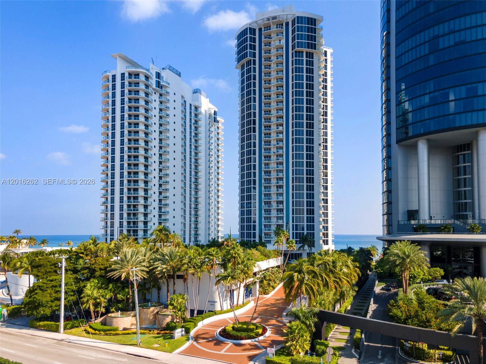 Properties 2 18671 Collins Ave 404