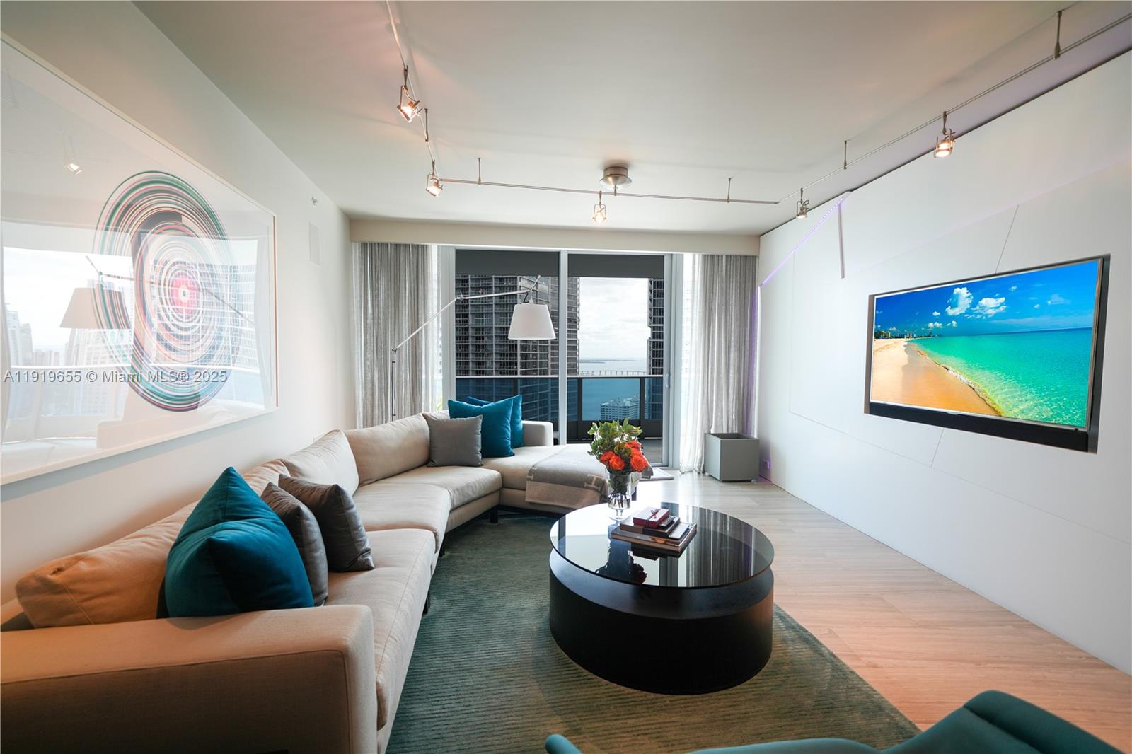 200 Biscayne Boulevard Way 3906