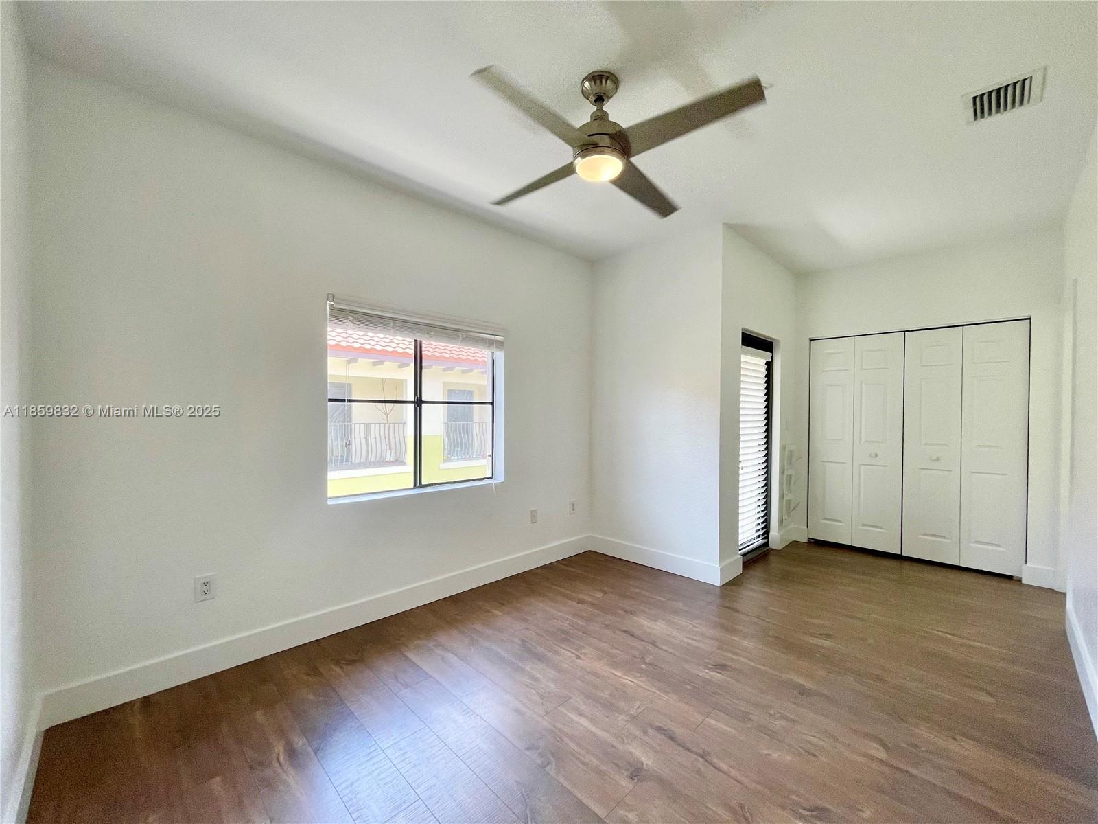 GROVE VILLAS CONDO - Residential