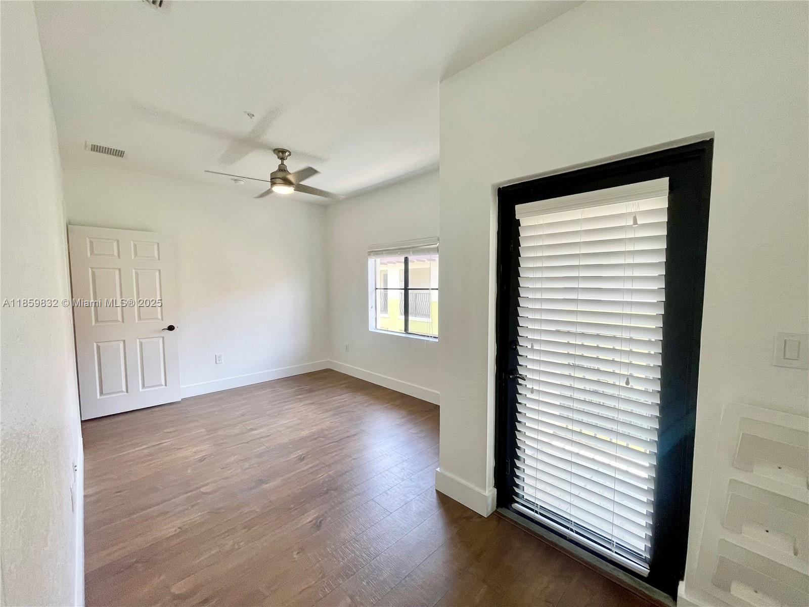 GROVE VILLAS CONDO - Residential