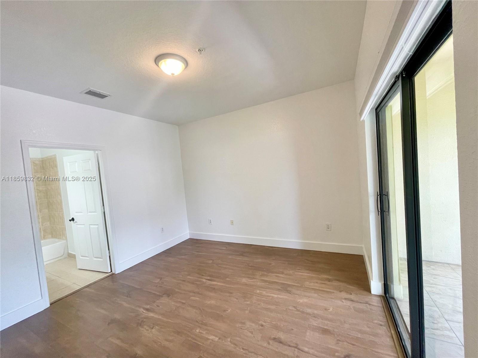 GROVE VILLAS CONDO - Residential