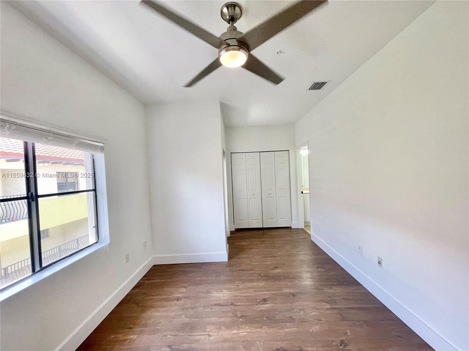 GROVE VILLAS CONDO - Residential