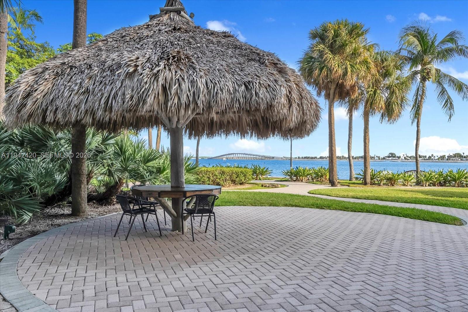 BRICKELL TOWNHOUSE CONDO - Residential