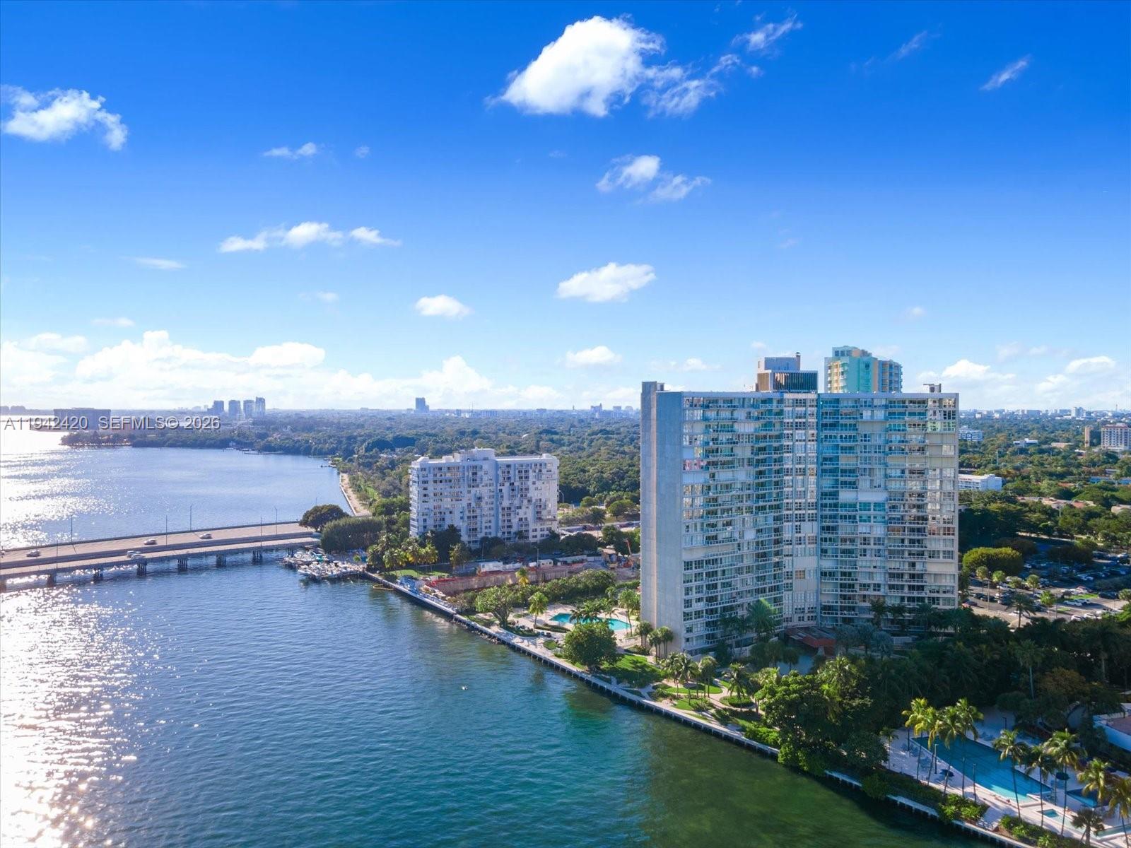 BRICKELL TOWNHOUSE CONDO - Residential
