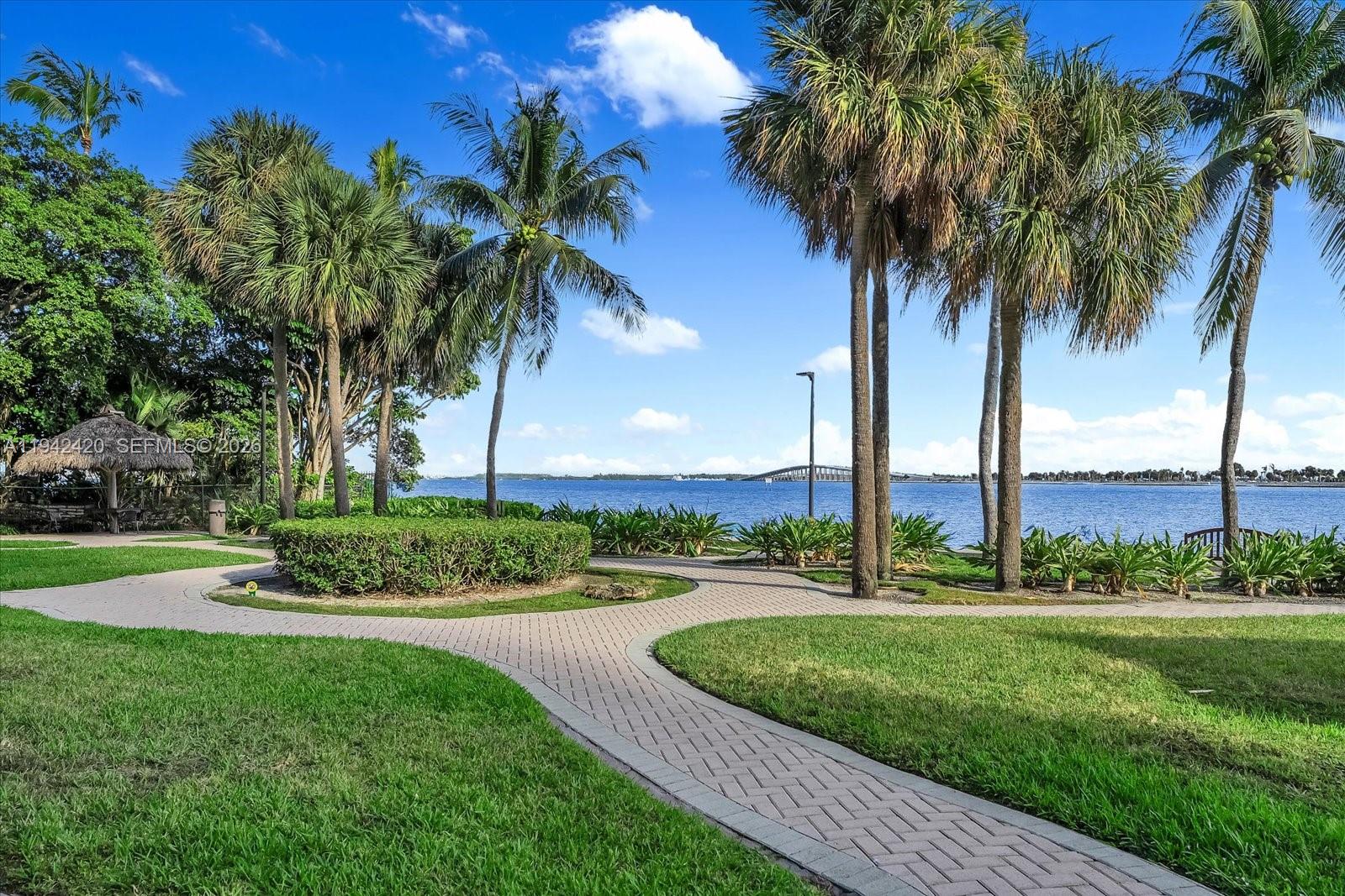 BRICKELL TOWNHOUSE CONDO - Residential