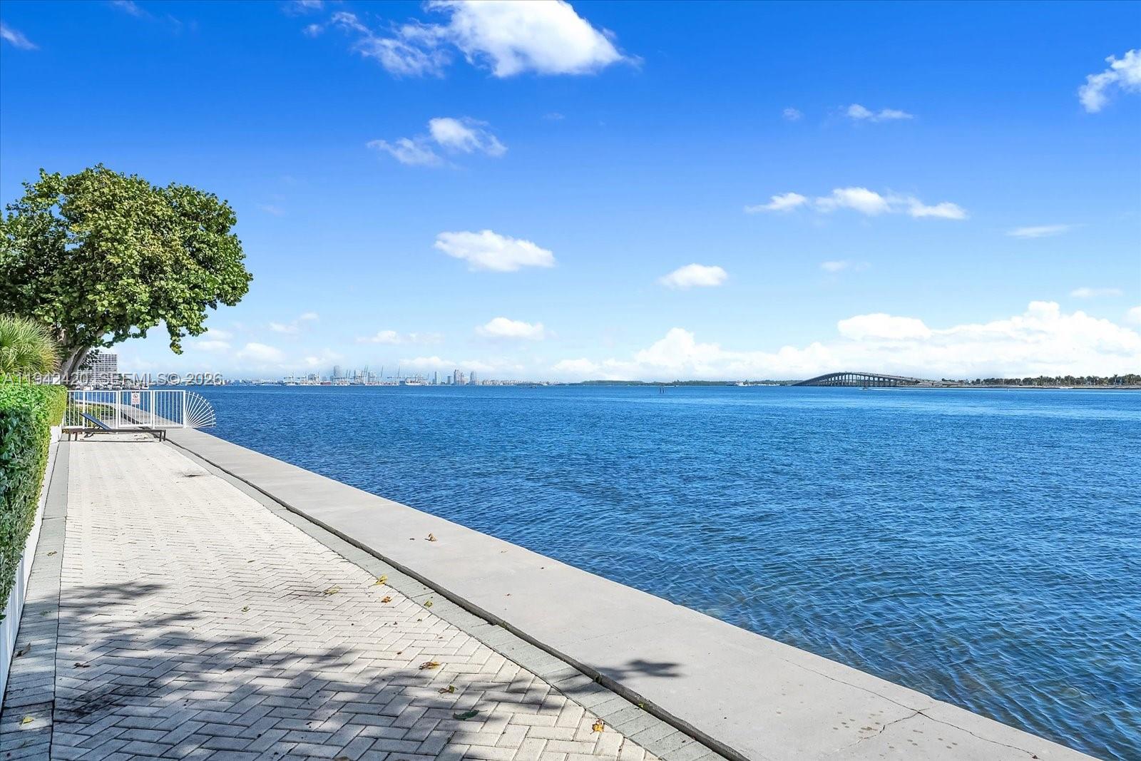 BRICKELL TOWNHOUSE CONDO - Residential