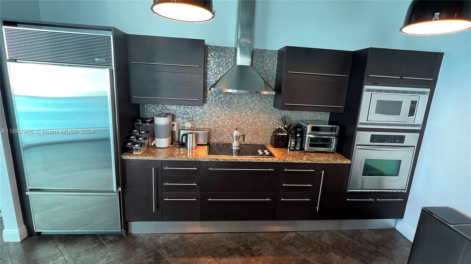 STAR LOFTS ON THE BAY CON - Residential