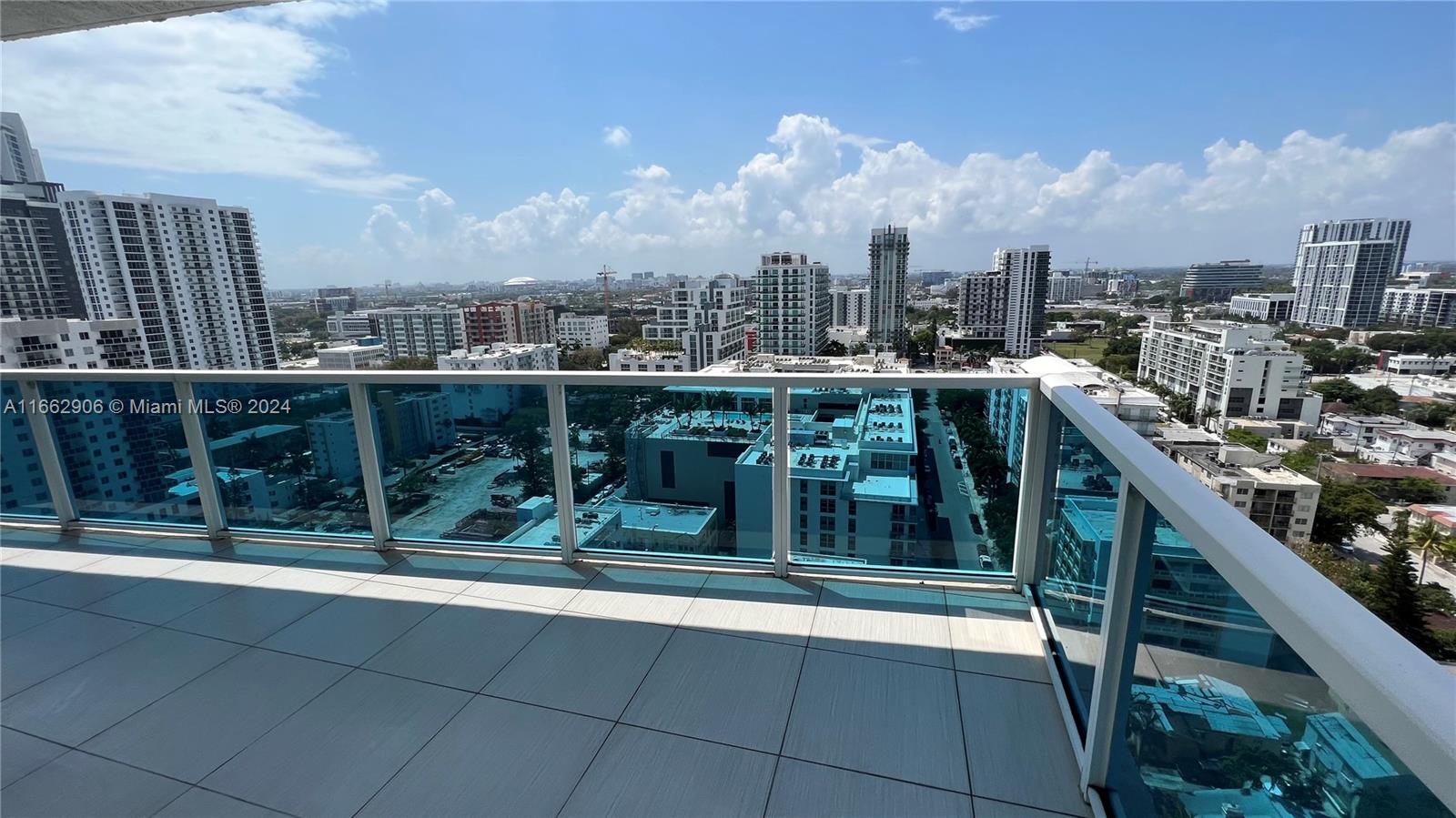 STAR LOFTS ON THE BAY CON - Residential