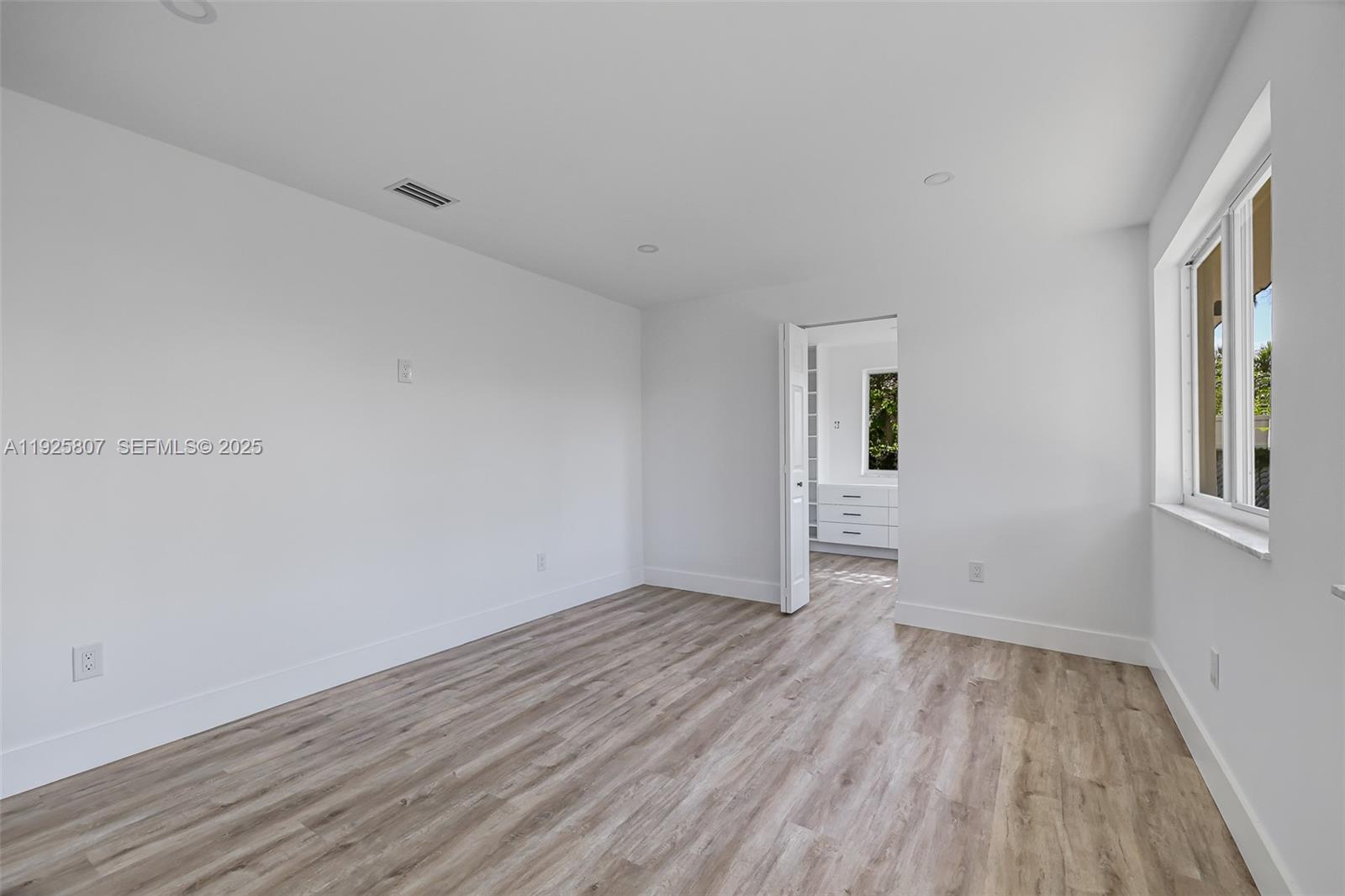 LA BELLE HARBOR - Residential