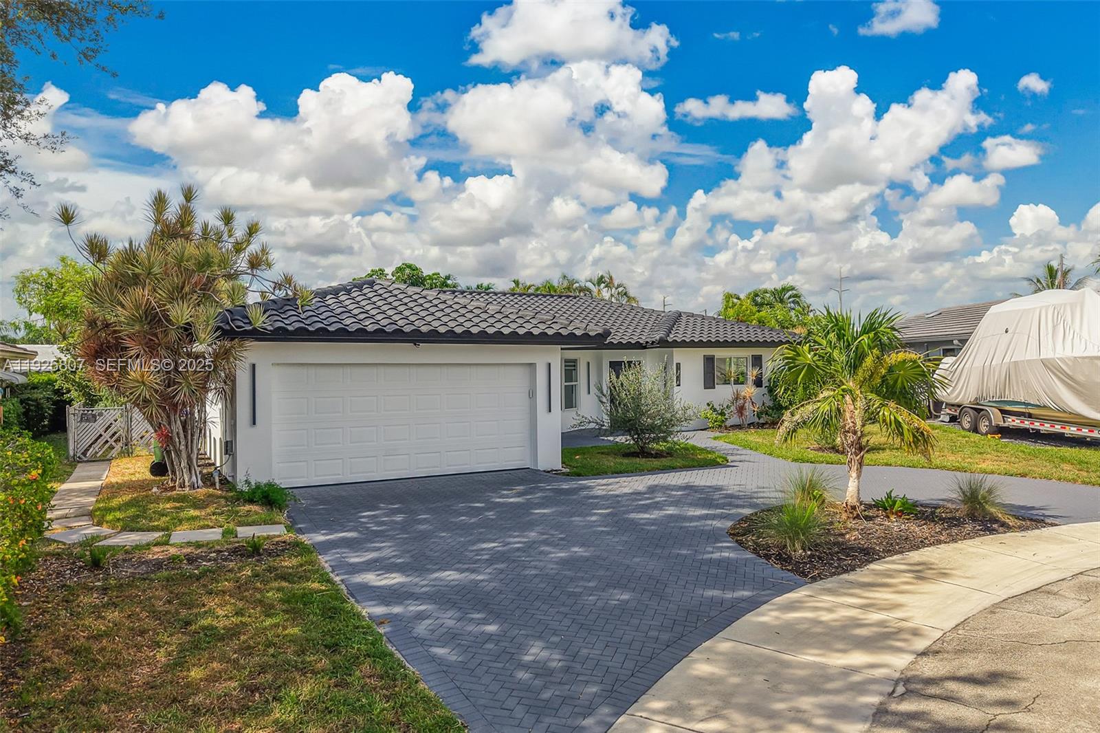 LA BELLE HARBOR - Residential