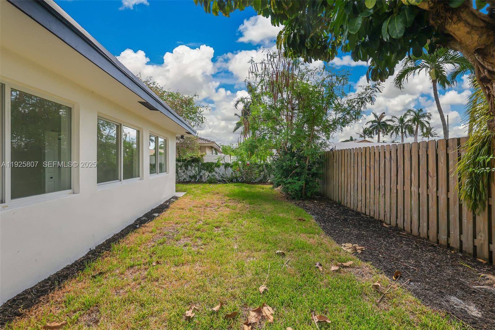 LA BELLE HARBOR - Residential