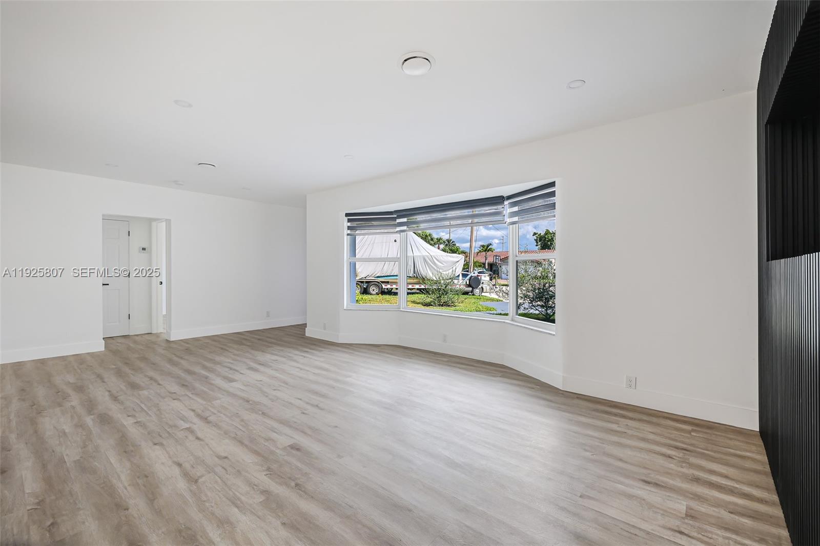 LA BELLE HARBOR - Residential