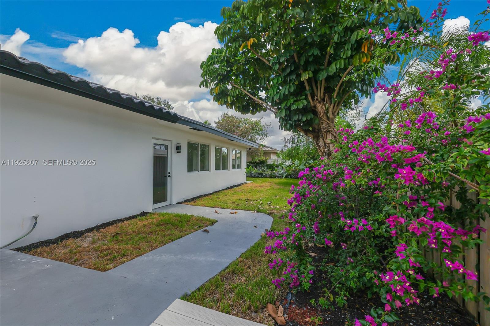 LA BELLE HARBOR - Residential