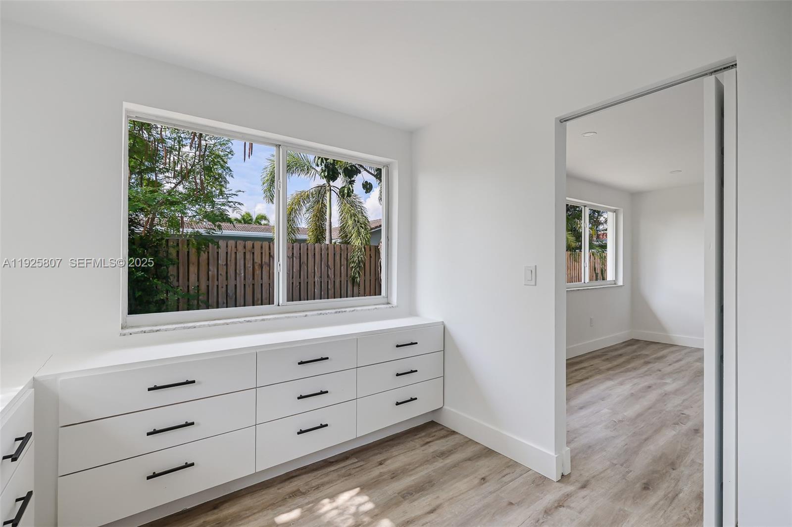 LA BELLE HARBOR - Residential