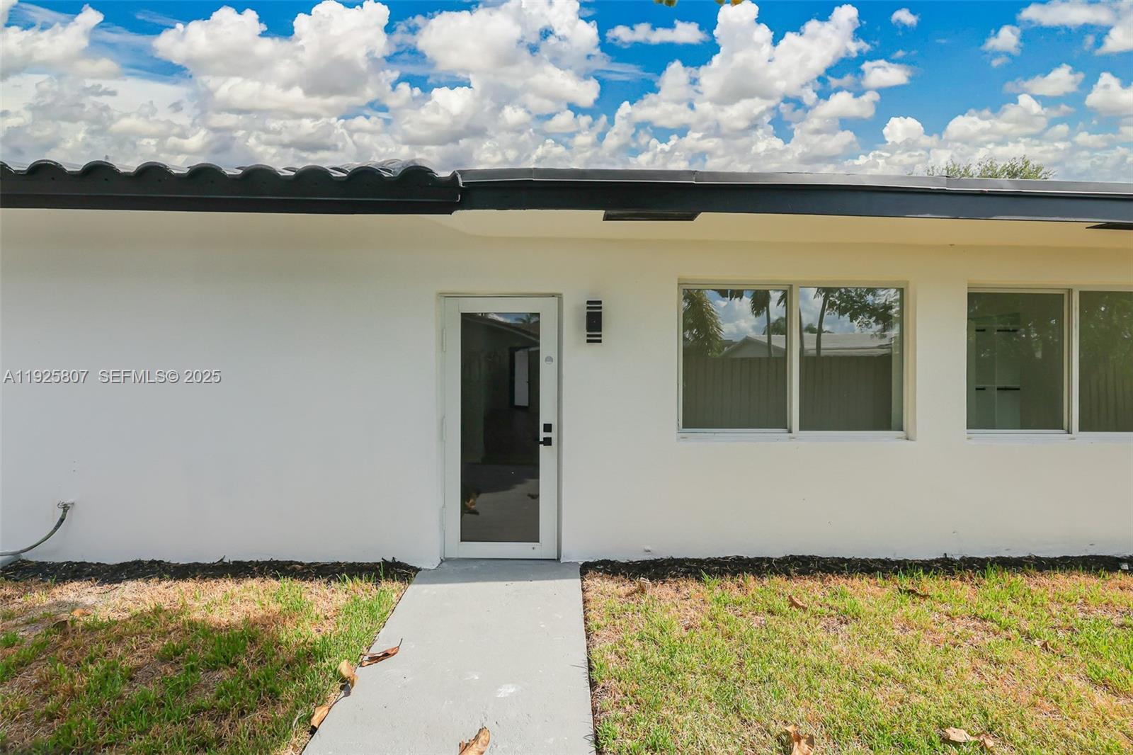 LA BELLE HARBOR - Residential