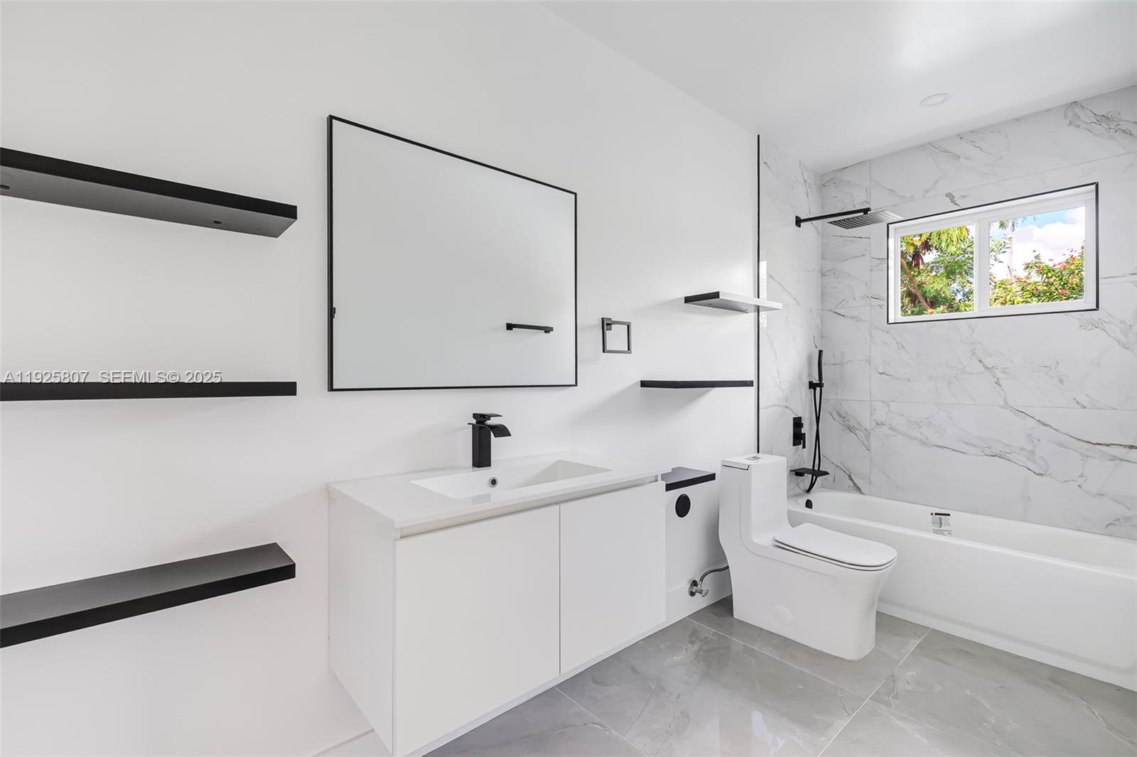 LA BELLE HARBOR - Residential