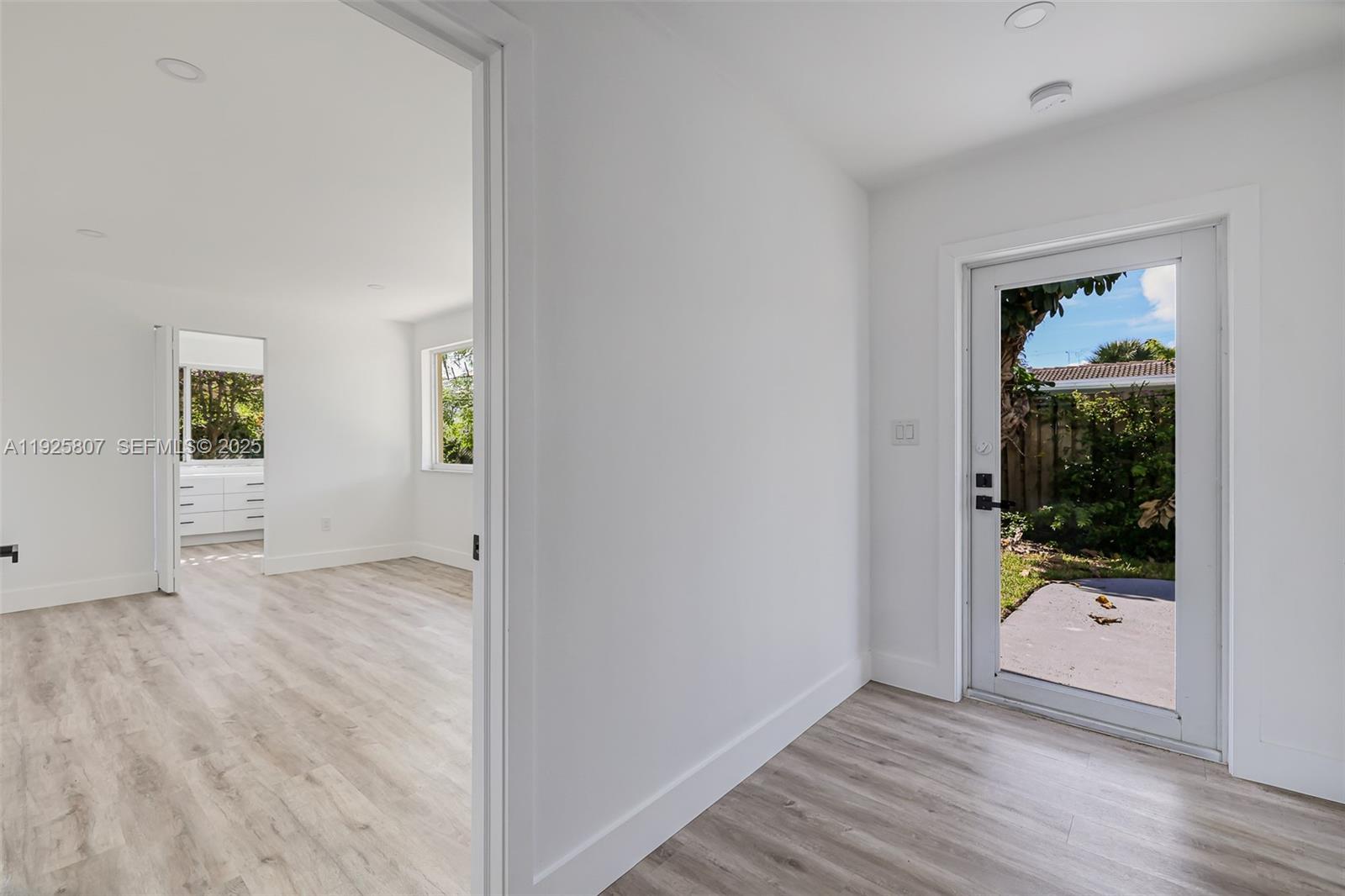 LA BELLE HARBOR - Residential