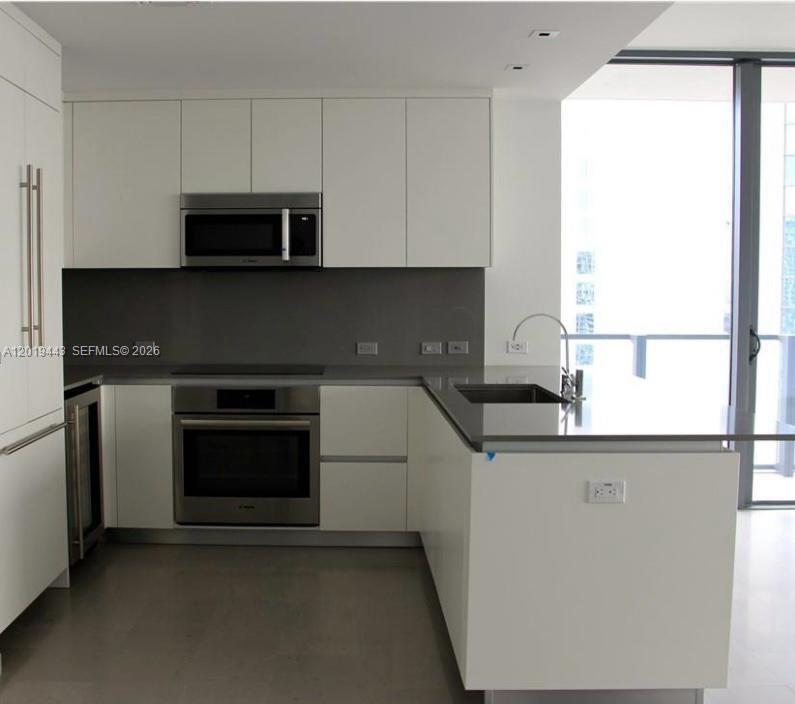 68 SE 6th St 2702