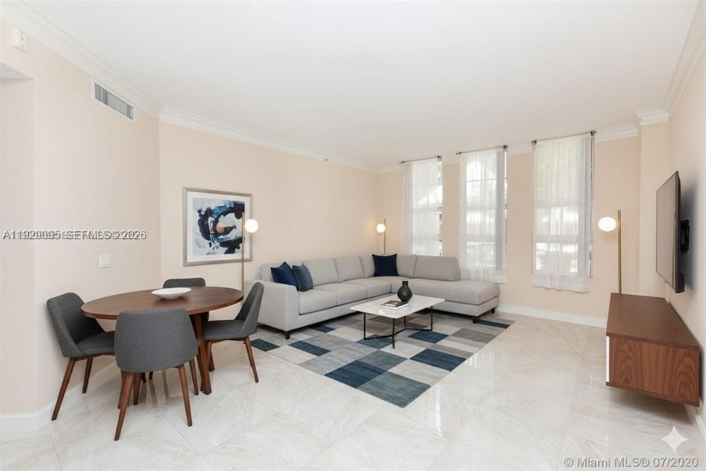 3001 NE 185th St 118