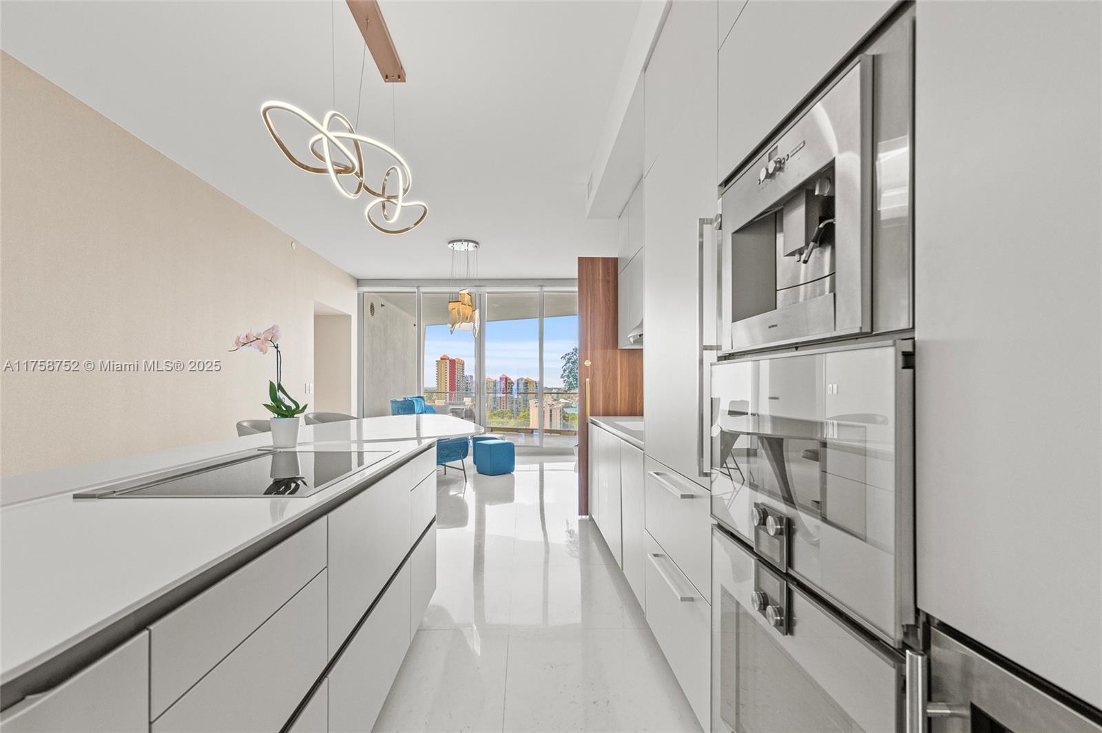 JADE SIGNATURE CONDO - Residential
