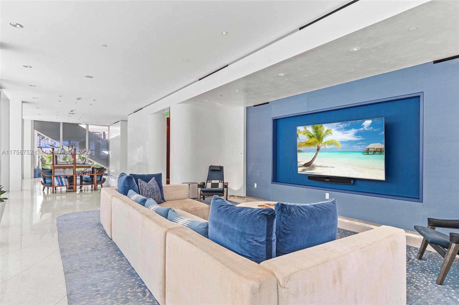 JADE SIGNATURE CONDO - Residential