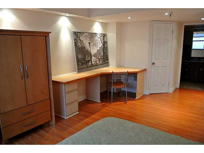 Winston Towers 700 - Residential Lease