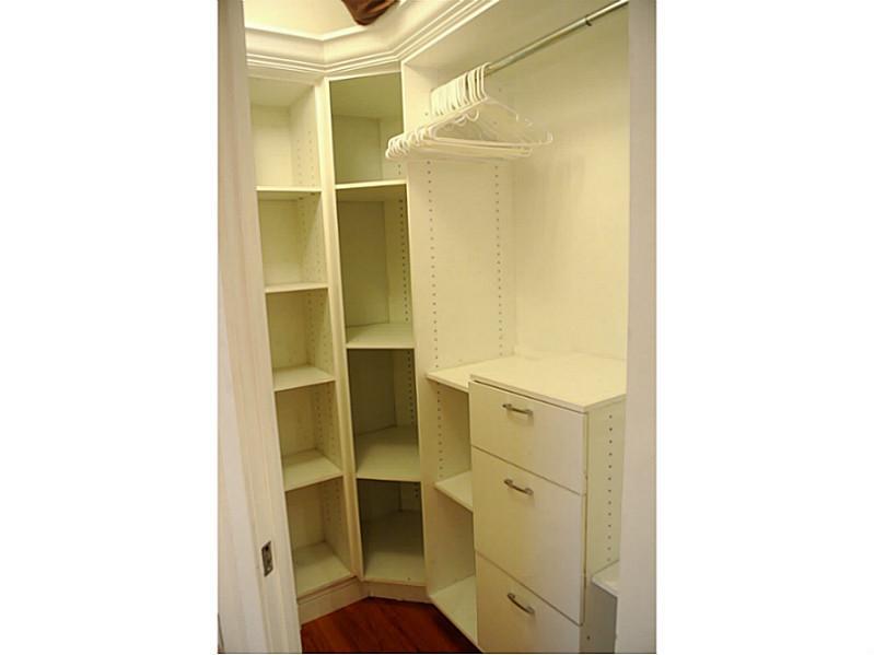 Winston Towers 700 - Residential Lease