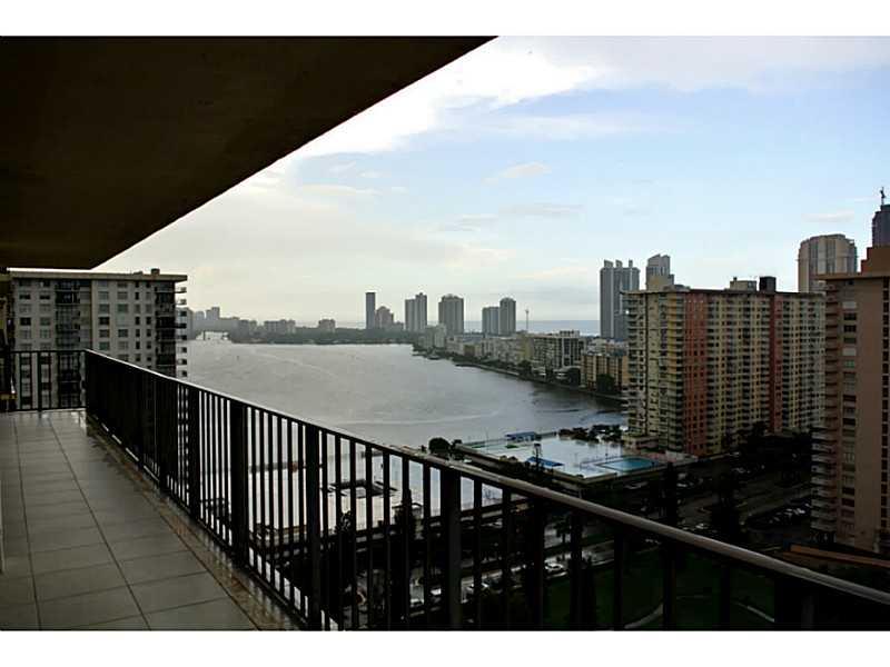 Winston Towers 700 - Residential Lease