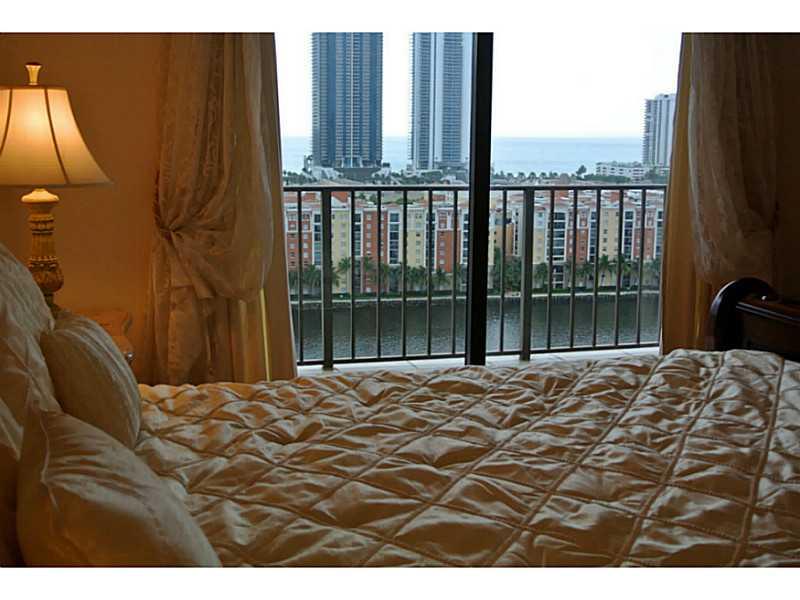 Winston Towers 700 - Residential Lease