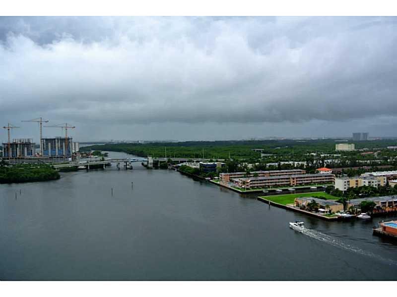 Winston Towers 700 - Residential Lease