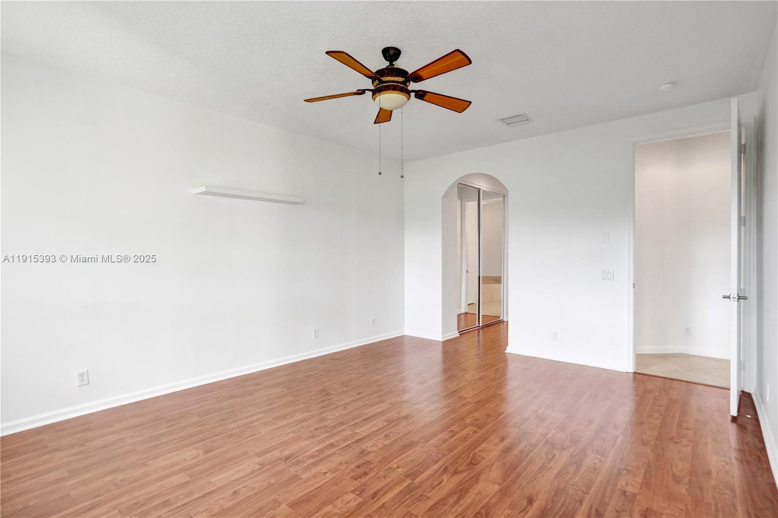 COURTSIDE AT WESTON HILLS - Residential