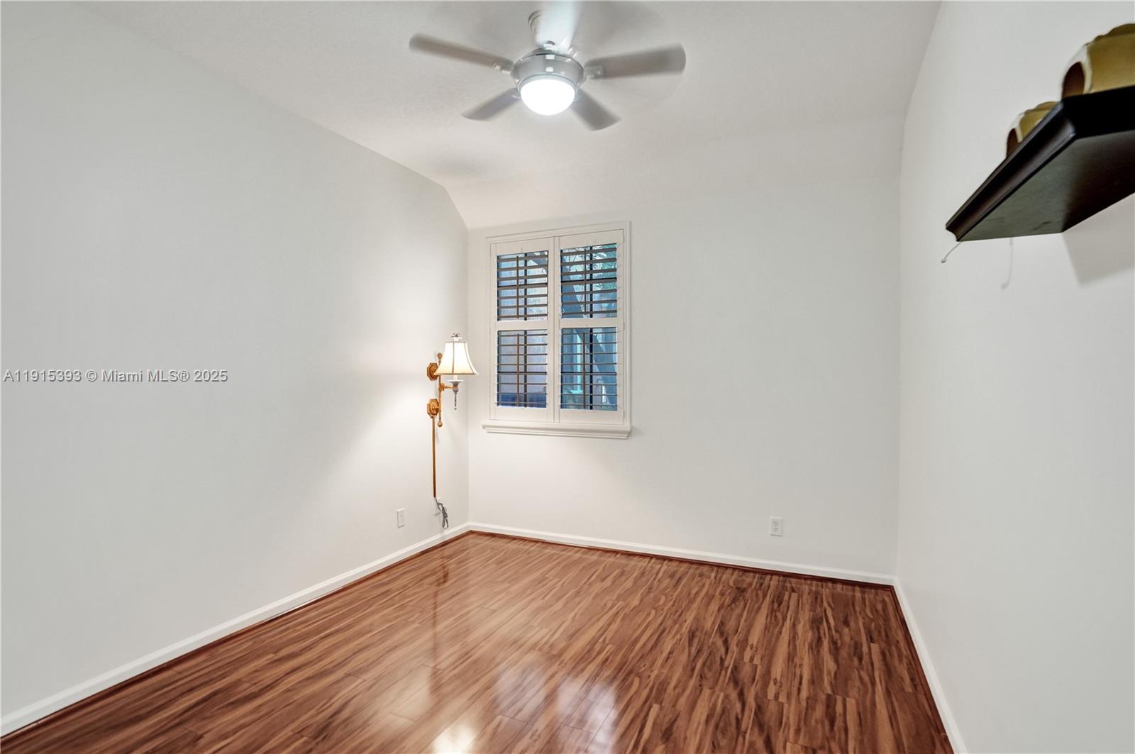 COURTSIDE AT WESTON HILLS - Residential