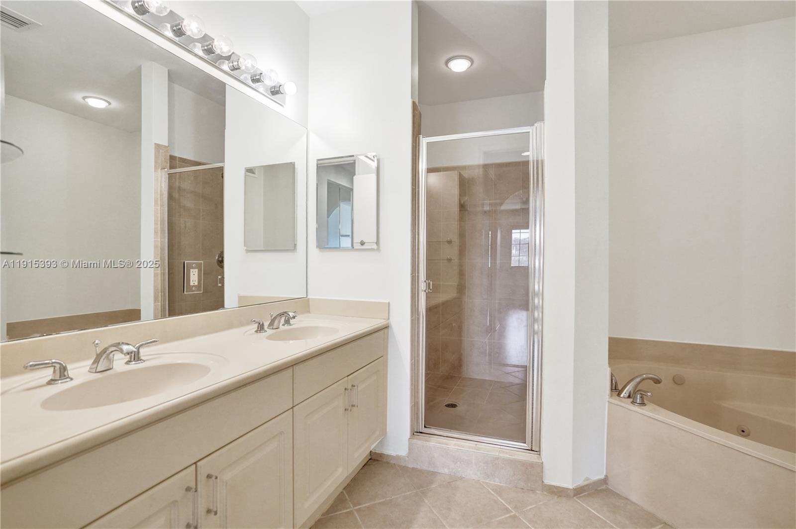 COURTSIDE AT WESTON HILLS - Residential