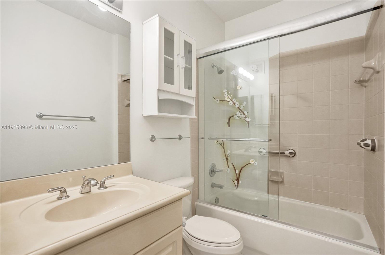 COURTSIDE AT WESTON HILLS - Residential