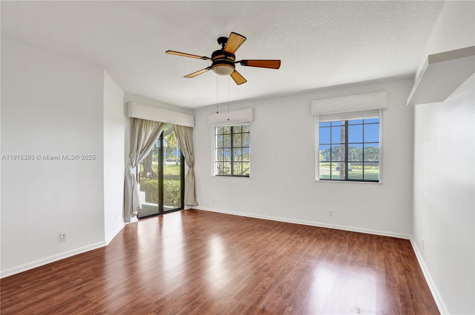 COURTSIDE AT WESTON HILLS - Residential