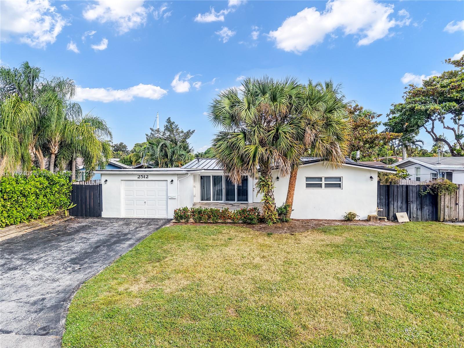 Property for Sale at 2512 Gulfstream Ln, Fort Lauderdale, Broward County, Florida - Bedrooms: 4 
Bathrooms: 2  - $825,000