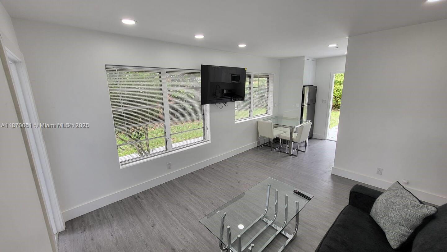 ATLANTIC SHORES DIXIE HIG - Residential Lease