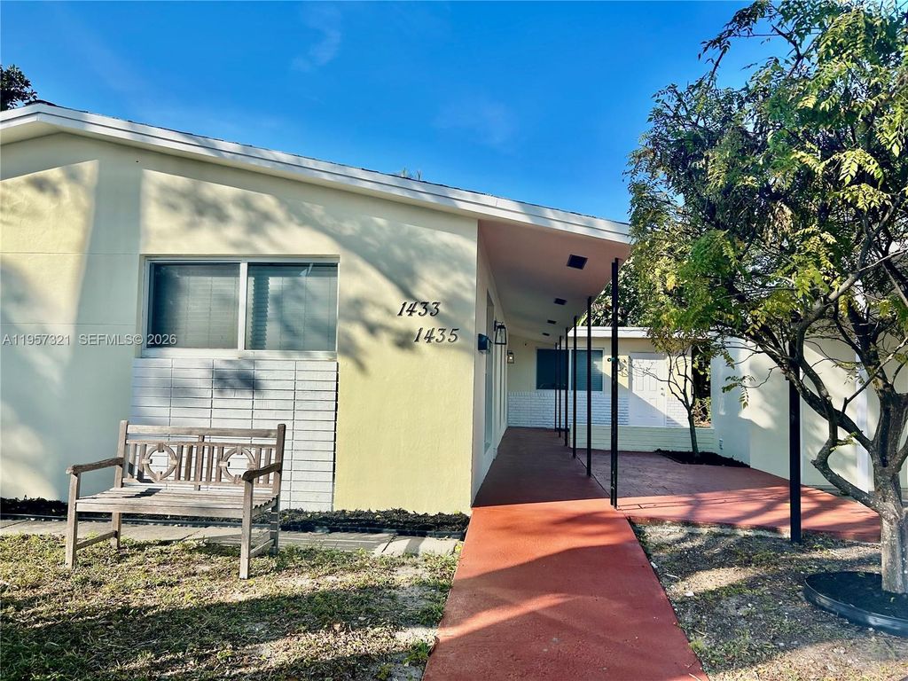 Photo of 1435 NE 22nd St #2, Wilton Manors, FL 33305 (MLS # A11957321)