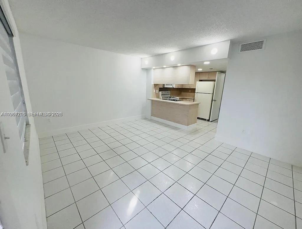 HIALEAH CLUB VILLAS CONDO - Residential